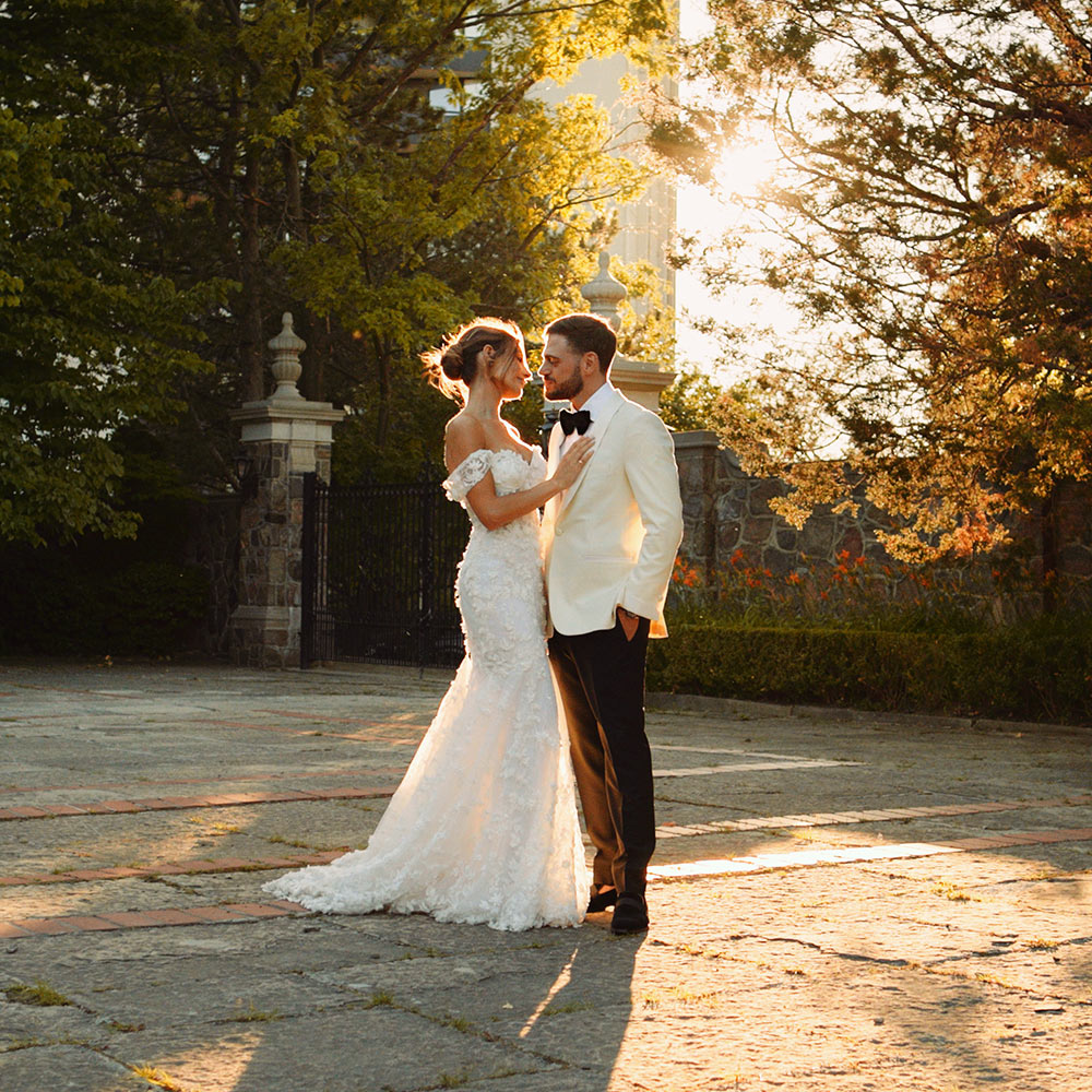 Graydon Hall Manor Wedding Couple